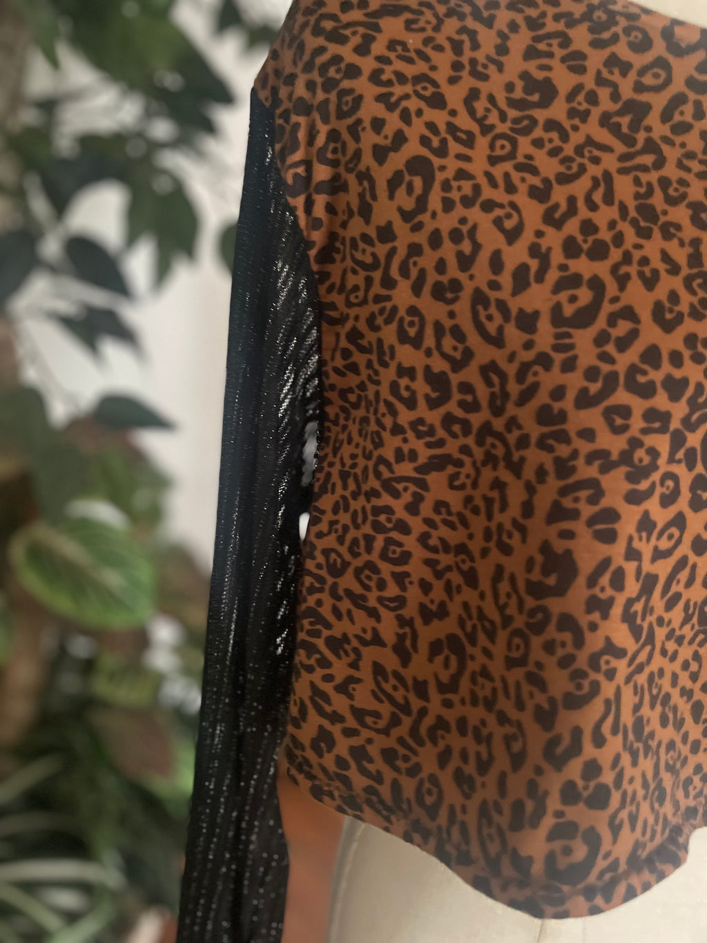Leopard Crop